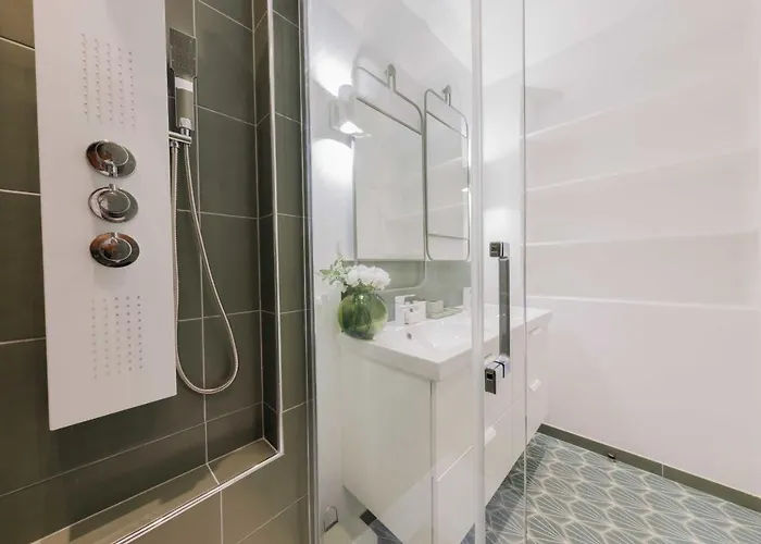 Appartement Exceptionnel à Proximité De Montmartre!